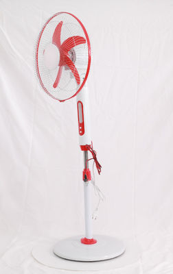 Quạt đứng năng lượng mặt trời điều khiển từ xa 18 '' màu đỏ với đèn LED 12 chiếc